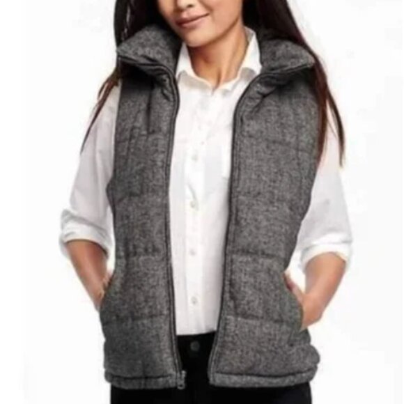 Old Navy Women's Gray Herringbone Wool Blend Puffer Vest Size: Medium - Picture 2 of 14